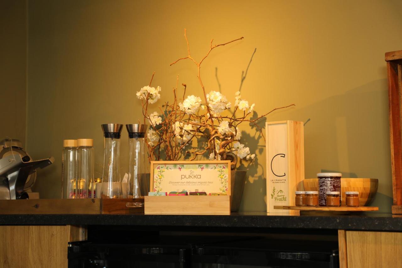 Annense Pracht Bed & Breakfast ภายนอก รูปภาพ